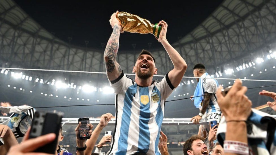 LIONEL MESSI WINS AGAIN