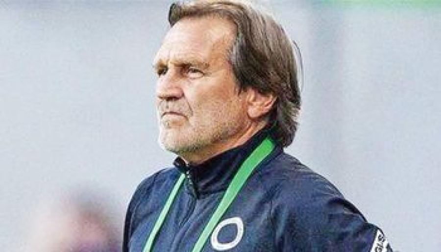 RANDY WALDRUM AGREES ON CONTRACT EXTENSION