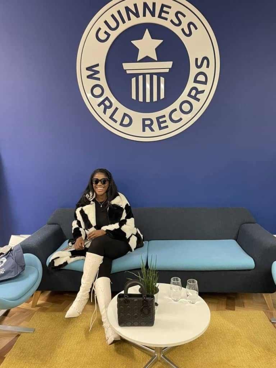 HILDA BASSEY VISITS GUINNESS BOOK OF RECORDS OFFICE IN LONDON