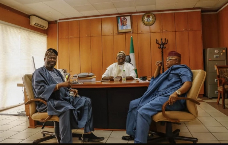 PICTURES FROM ADEBAYO ADELABU, THE MINISTER FOR POWER’S FIRST DAY IN OFFICE