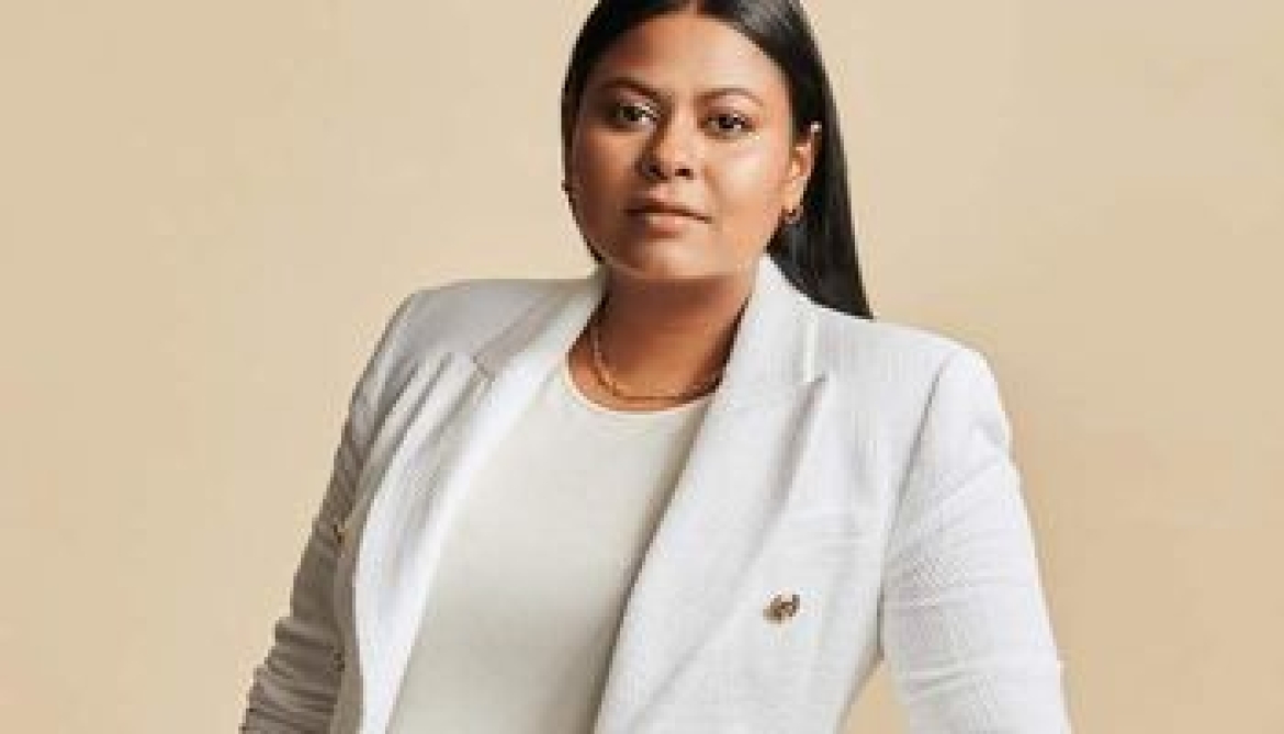 LADY WHO MAKES MONEY BY OPERATING PRIVATE JETS