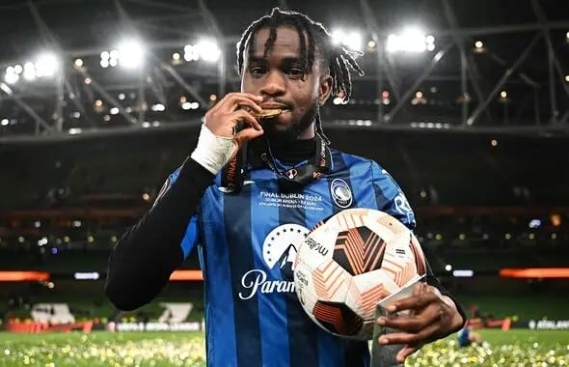 DECISION TO PLAY FOR NIGERIA CHANGE MY GAME: ADEMOLA LOOKMAN